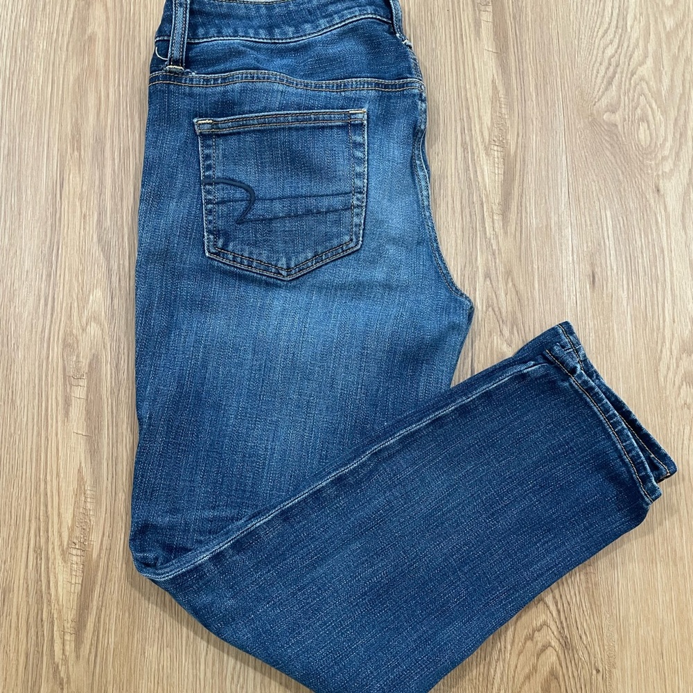 Blue Jeans American Eagle size 4 for women